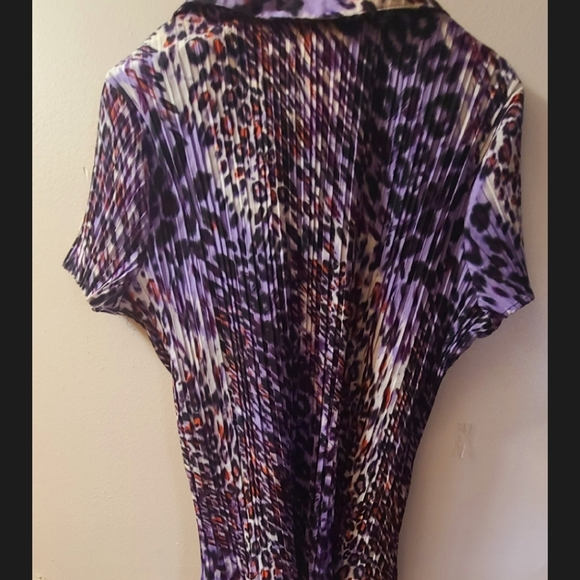 Blouse - Picture 2 of 3